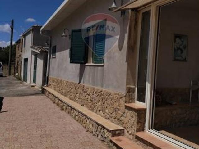 Villa Indipendente in vendita a Piazza, Enna