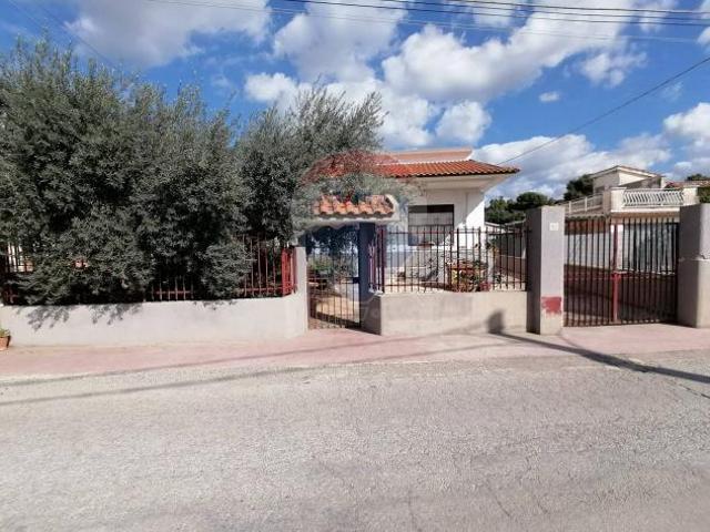 Villa Indipendente in vendita a Vittoria, Sicilia