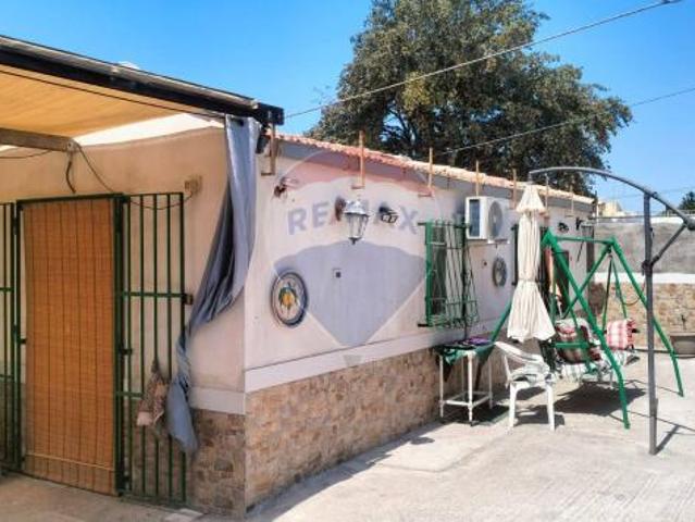 Villa Indipendente in vendita a Vittoria, Sicilia