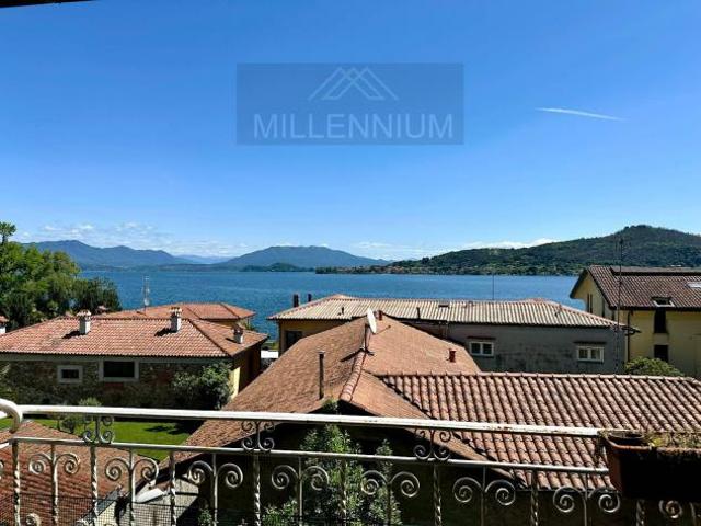 Villa Indipendente in vendita a Meina, Novara