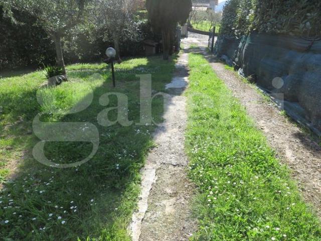 Villa Indipendente in vendita a Sarzana, Liguria