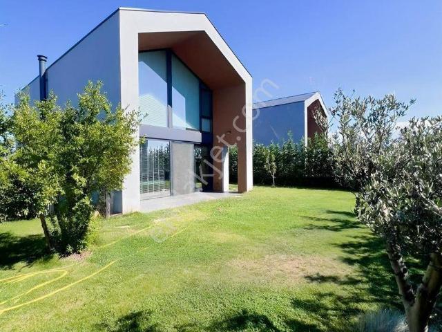 Tuzla, İstanbul içerisinde satılık Villa