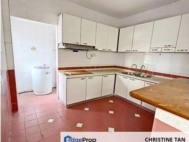 House for sale in Country Heights Damansara, Kuala Lumpur