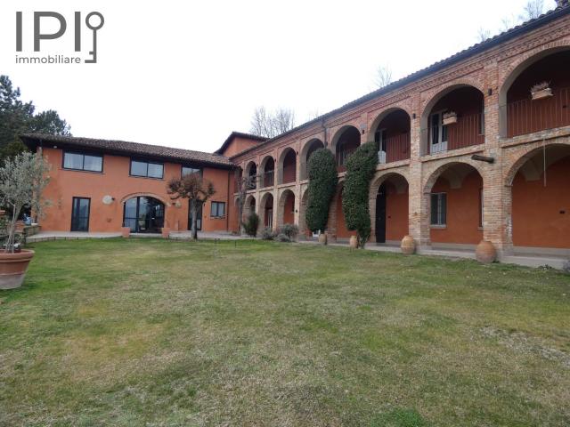 Villa Indipendente in vendita a Piemonte, Asti
