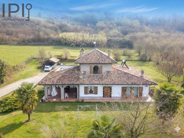 Villa Indipendente in vendita a Piemonte, Alessandria