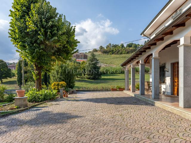Casa in vendita a Nizza Monferrato, Asti