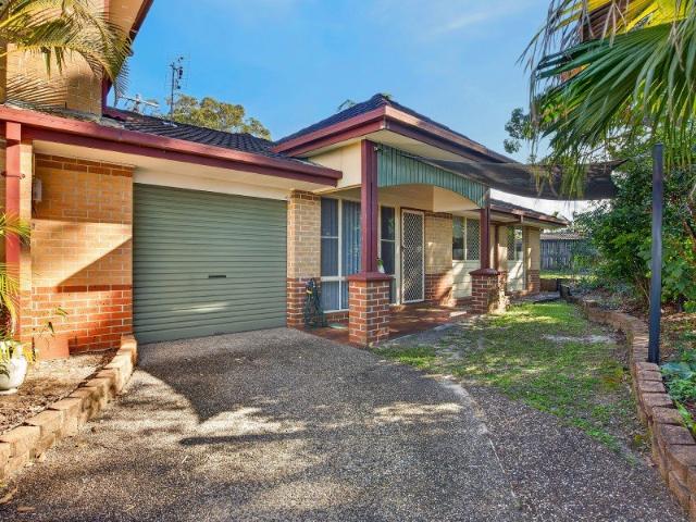 Villa for sale in Fernbrook, Queensland