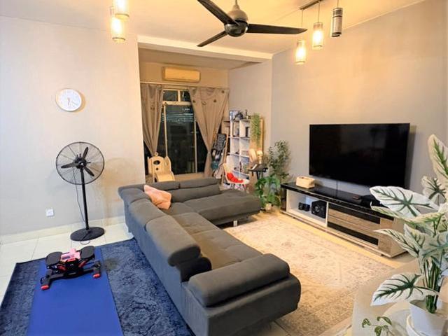 Condominium for sale in Seri Kembangan, Majlis Bandaraya Subang Jaya
