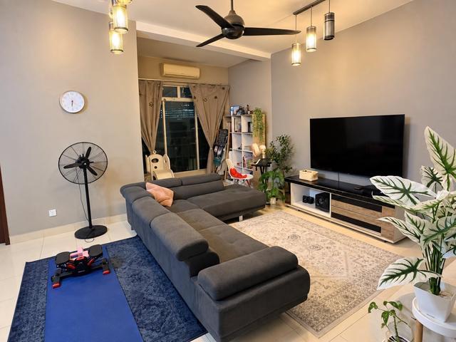Condominium for sale in Seri Kembangan, Majlis Bandaraya Subang Jaya