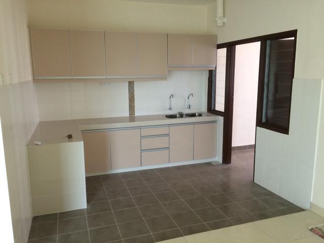 Condominium for sale in Seri Kembangan, Majlis Bandaraya Subang Jaya