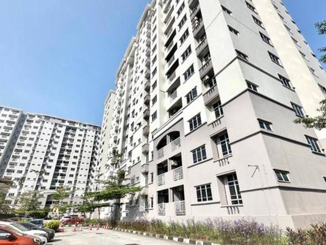Condominium for sale in Petaling, Subang Jaya