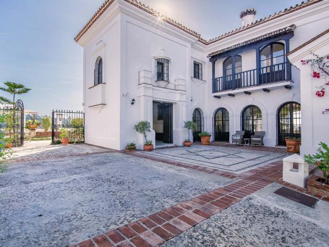 Chalet en alquiler en El Rosario, Costa del Sol Occidental