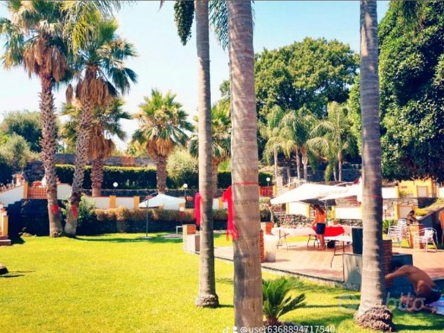 Villa Indipendente in affitto a Acireale, Sicilia