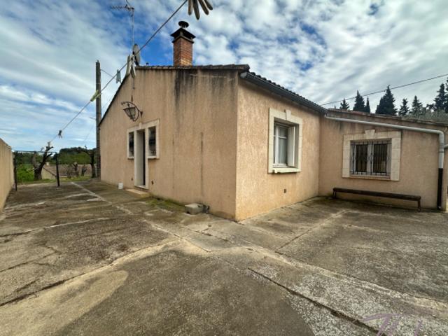 Maison vente à Nîmes, Comps