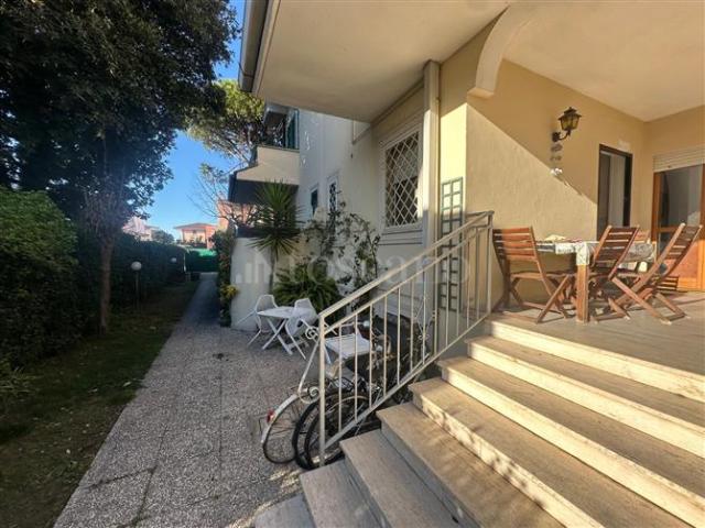 Villa Indipendente in vendita a Fregene, Roma Capitale