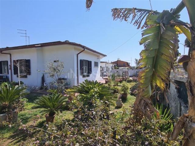 Villa Indipendente in vendita a Colle Romito, Ardea