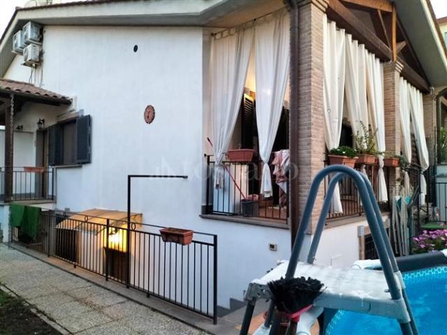 Villa Indipendente in vendita a Municipio Roma X, Roma Capitale