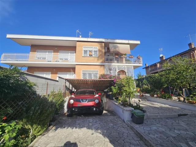 Villa Indipendente in vendita a Villa Claudia, Roma Capitale
