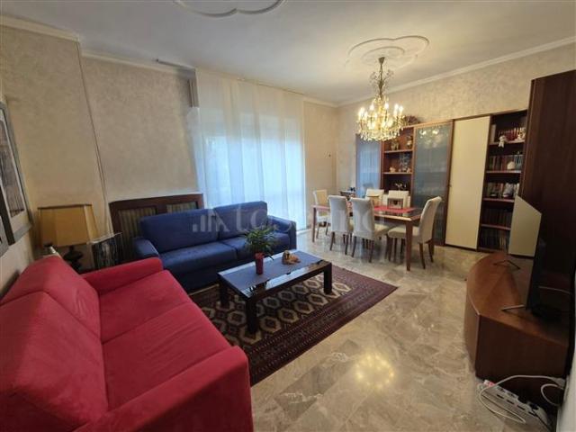 Villa Indipendente in vendita a Zona Est, Brescia