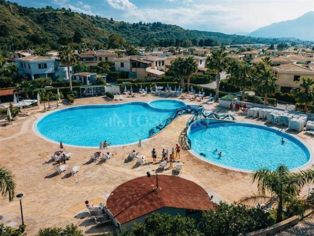 Villa Indipendente in vendita a Campofelice Di Roccella, Sicilia
