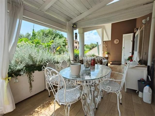 Villa Indipendente in vendita a Centroni, Roma Capitale