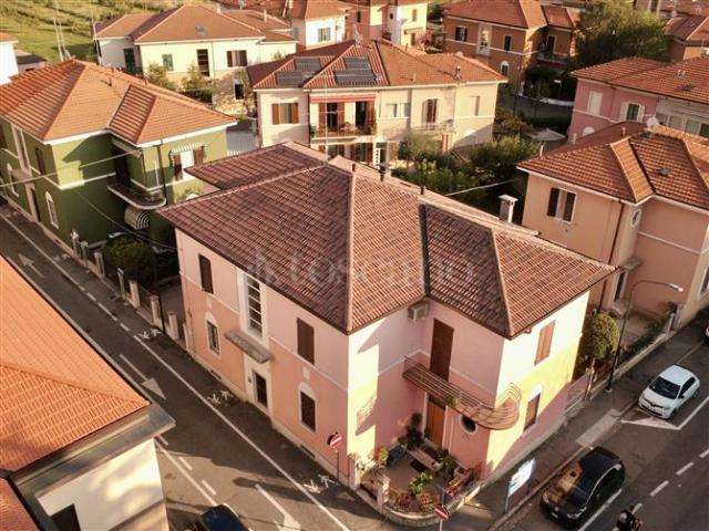 Villa Indipendente in vendita a Zona Sud, Brescia