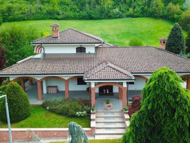 Villa Indipendente in vendita a Piemonte, Cuneo
