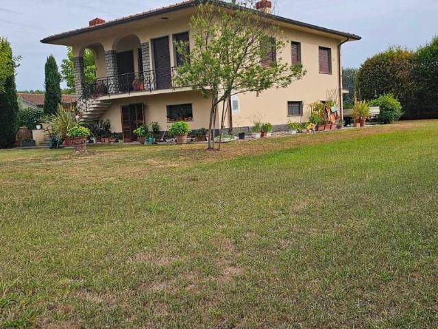 Villa Indipendente in vendita a Capannori, Lucca