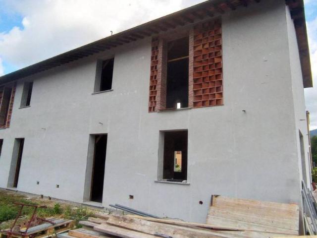 Villa Indipendente in vendita a Zone, Capannori