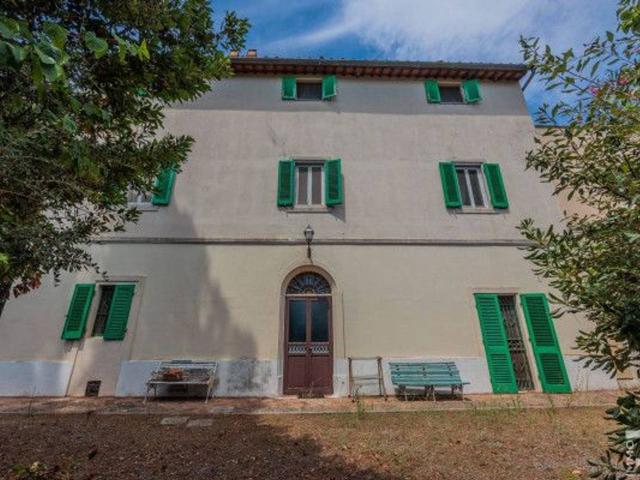 Villa Indipendente in vendita a Cecina, Toscana