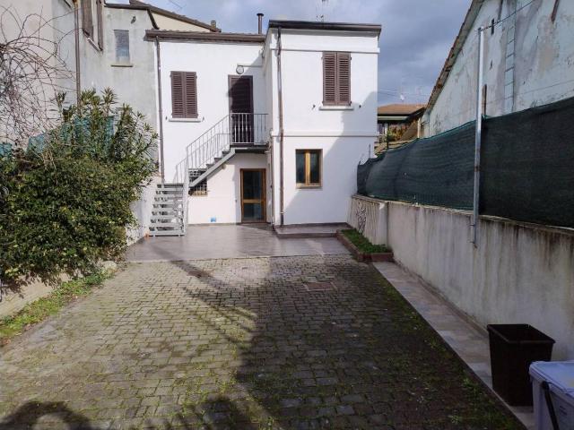 Villa Indipendente in vendita a Quartiere Centro Urbano, Cesenà