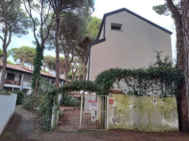 Villa Indipendente in vendita a Comacchio, Reggio Emilia