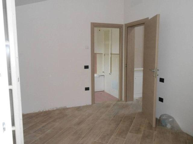 Villa Indipendente in vendita a Ponte San Pietro, Bagni Di Lucca Ponte