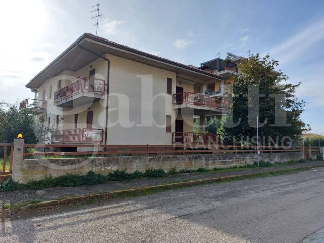 Villa Indipendente in vendita a Unione dei Comuni della Val Vibrata, Martinsicuro