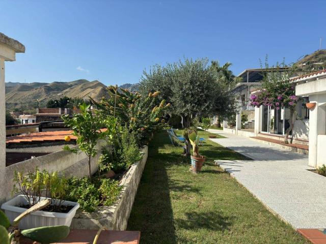 Villa Indipendente in vendita a VI Circoscrizione, Messina