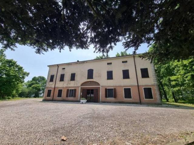 Villa Indipendente in vendita a San Faustino-Madonnina-Quattroville, Modena