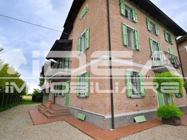 Villa Indipendente in vendita a Centro Storico, Modena