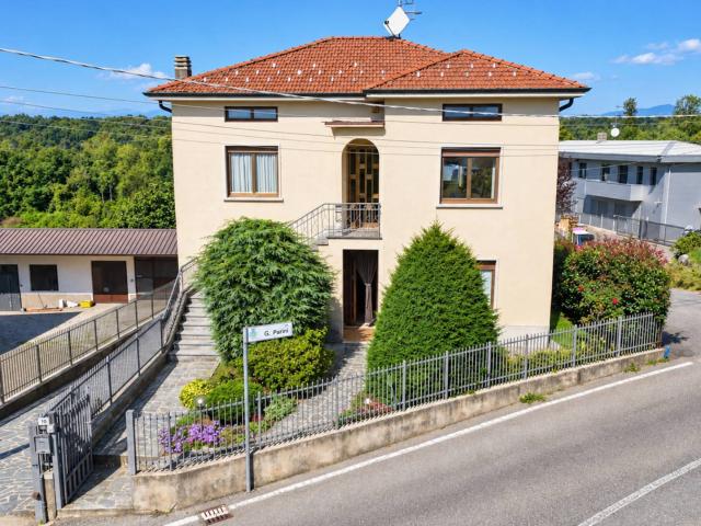 Villa Indipendente in vendita a Montonate, Mornago