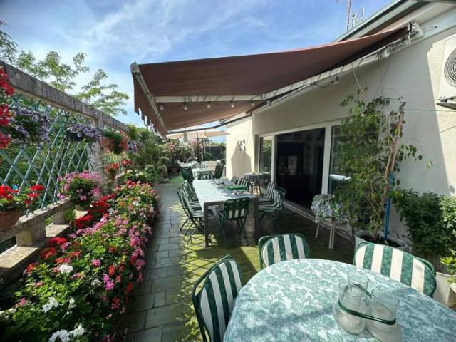 Villa Indipendente in vendita a Sacra Famiglia, Padova