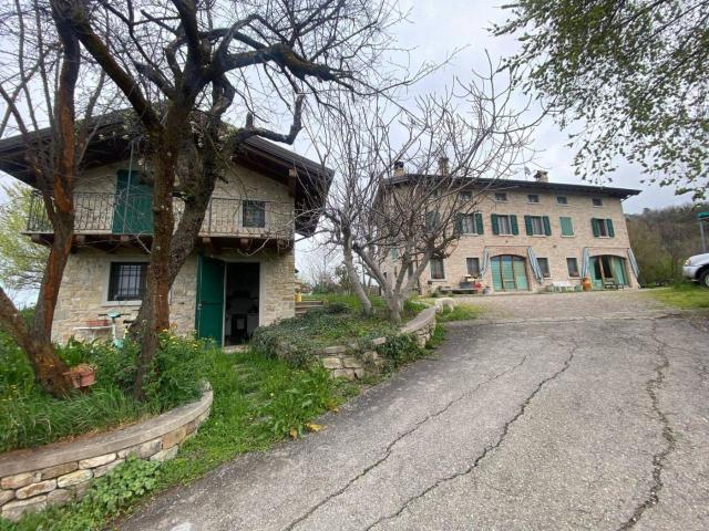 Villa Indipendente in vendita a Unione dei comuni del Distretto Ceramico, Sassuolo