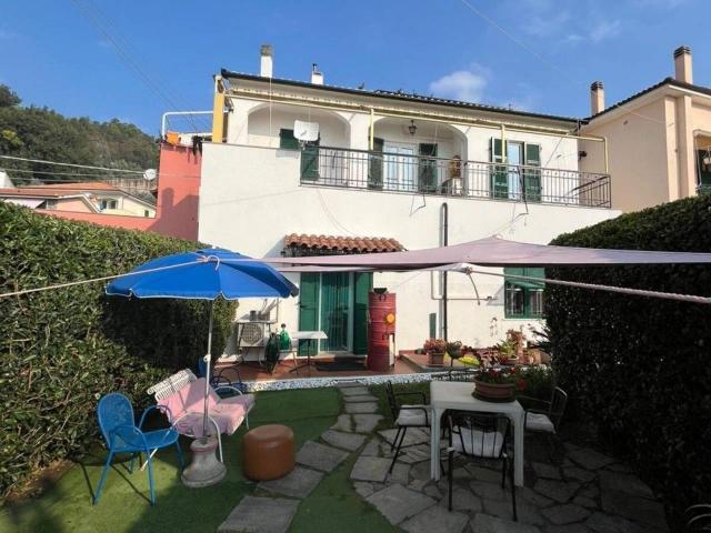 Villa Indipendente in vendita a Tovo San Giacomo, Liguria