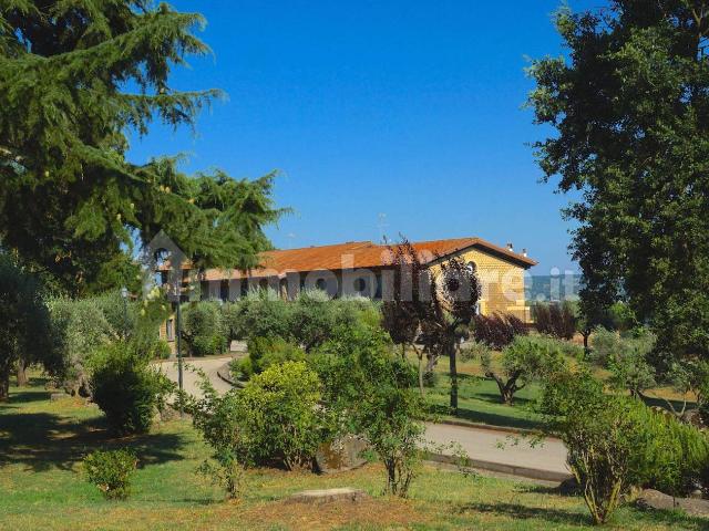 Villa Indipendente in affitto a Nepi, Lazio