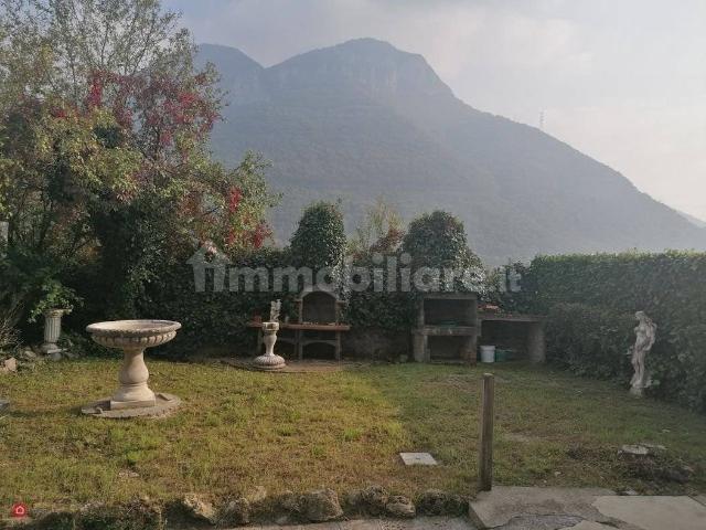 Villa Indipendente in affitto a Vigne, Piemonte