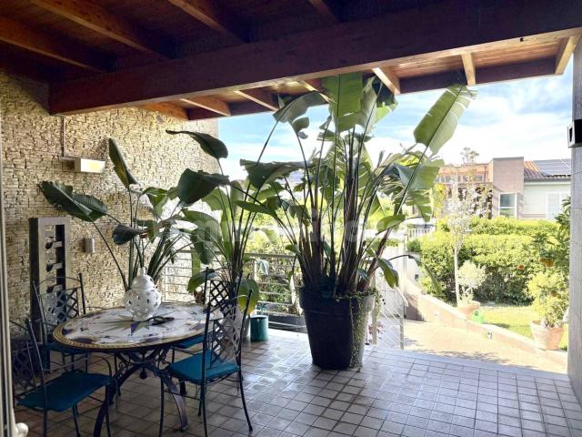Villa Indipendente in affitto a Municipio Roma IX, Roma Capitale