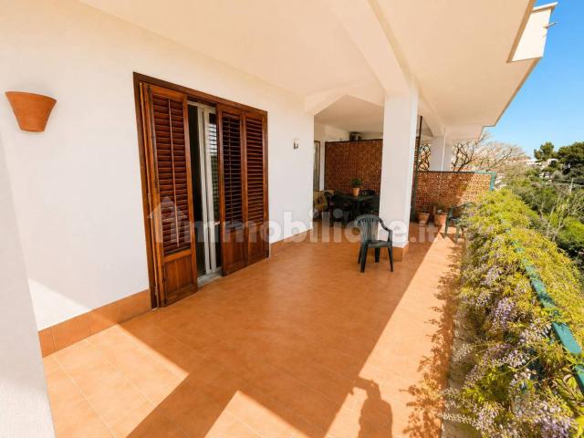 Villa Indipendente in affitto a VII Circoscrizione, Palermo