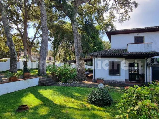 Villa Indipendente in affitto a Mezzomonte, Sabaudia