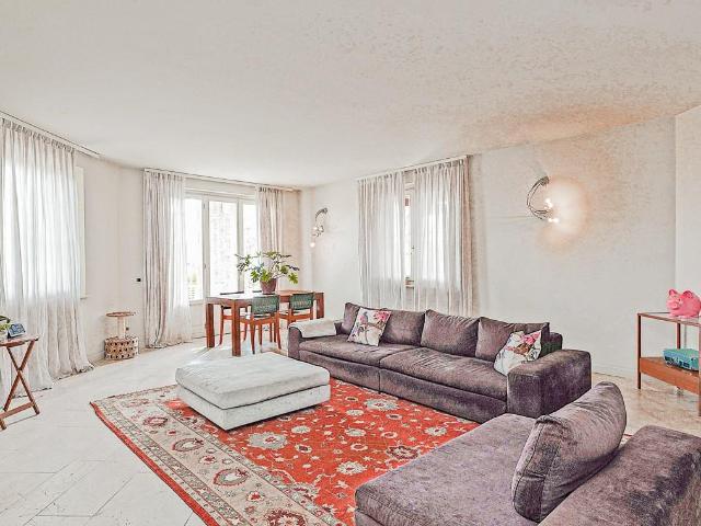 Casa in vendita a Padenghe Sul Garda, Brescia