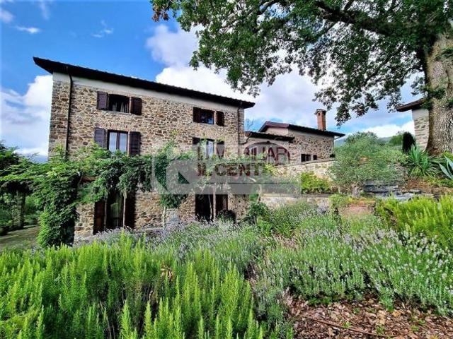 Villa Indipendente in vendita a Unione di comuni Montana Lunigiana, Bagnone