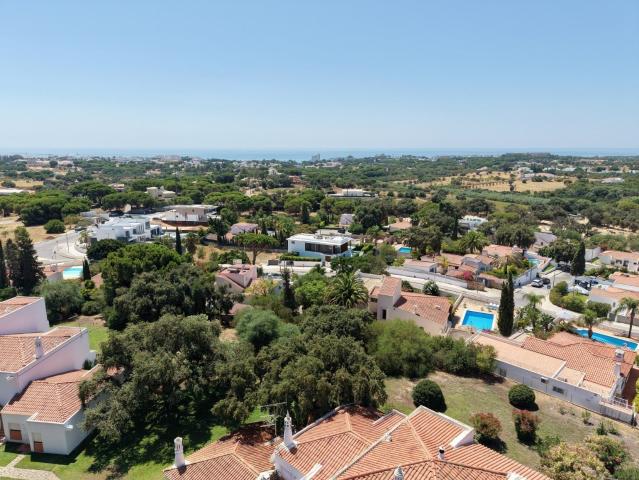 Vivenda venda em Albufeira e Olhos de Água, Albufeira