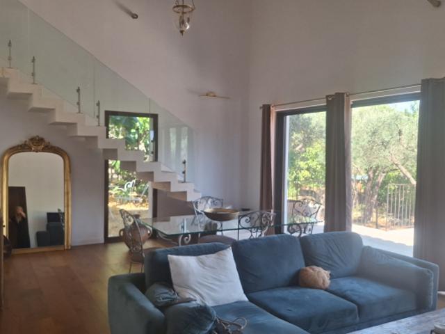 Maison vente à Marseille, Ceyreste